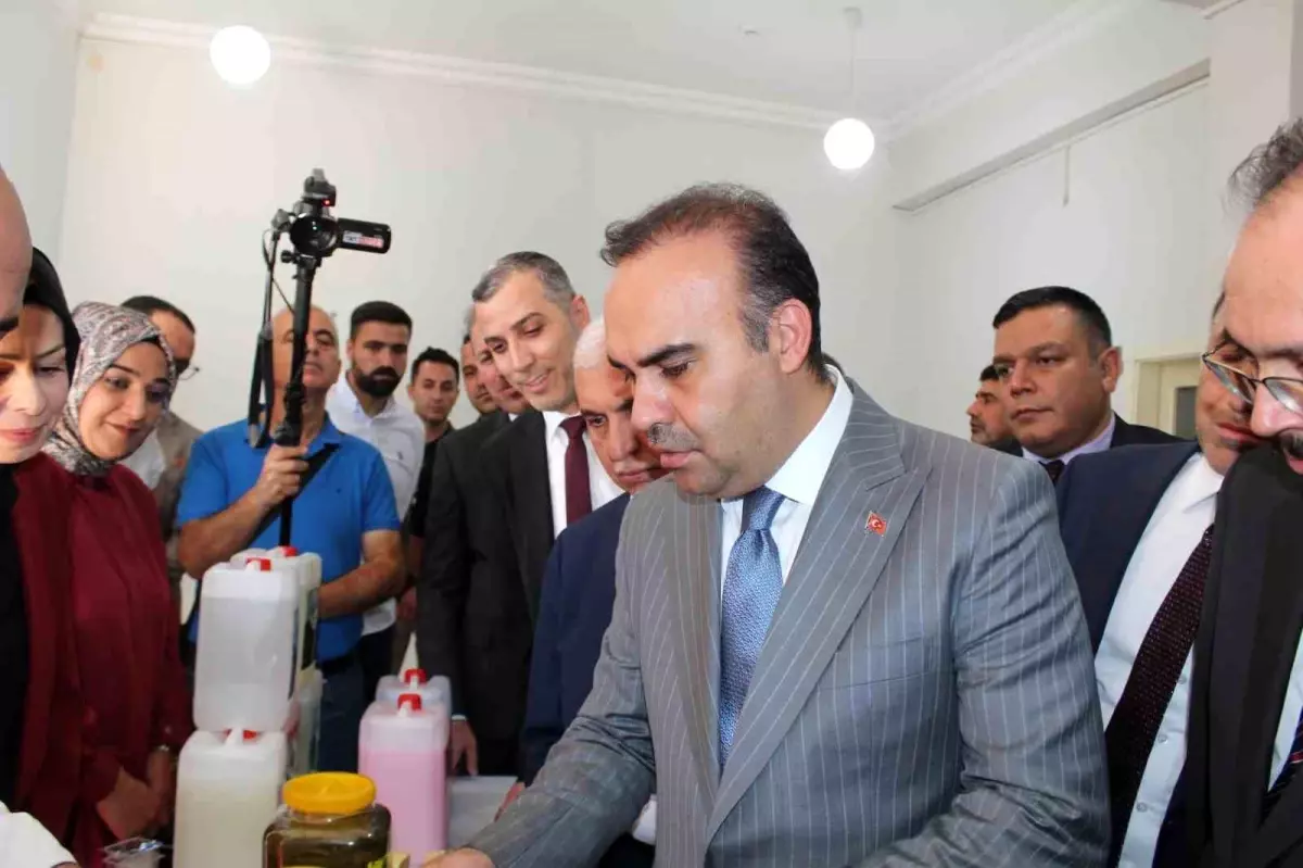 Bakan Kacır Siirt\'te Sanayi Temasları