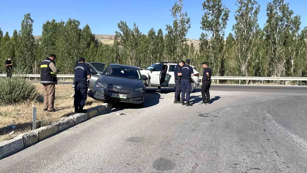 Sivas\'ta Trafik Kazası: 5 Yaralı