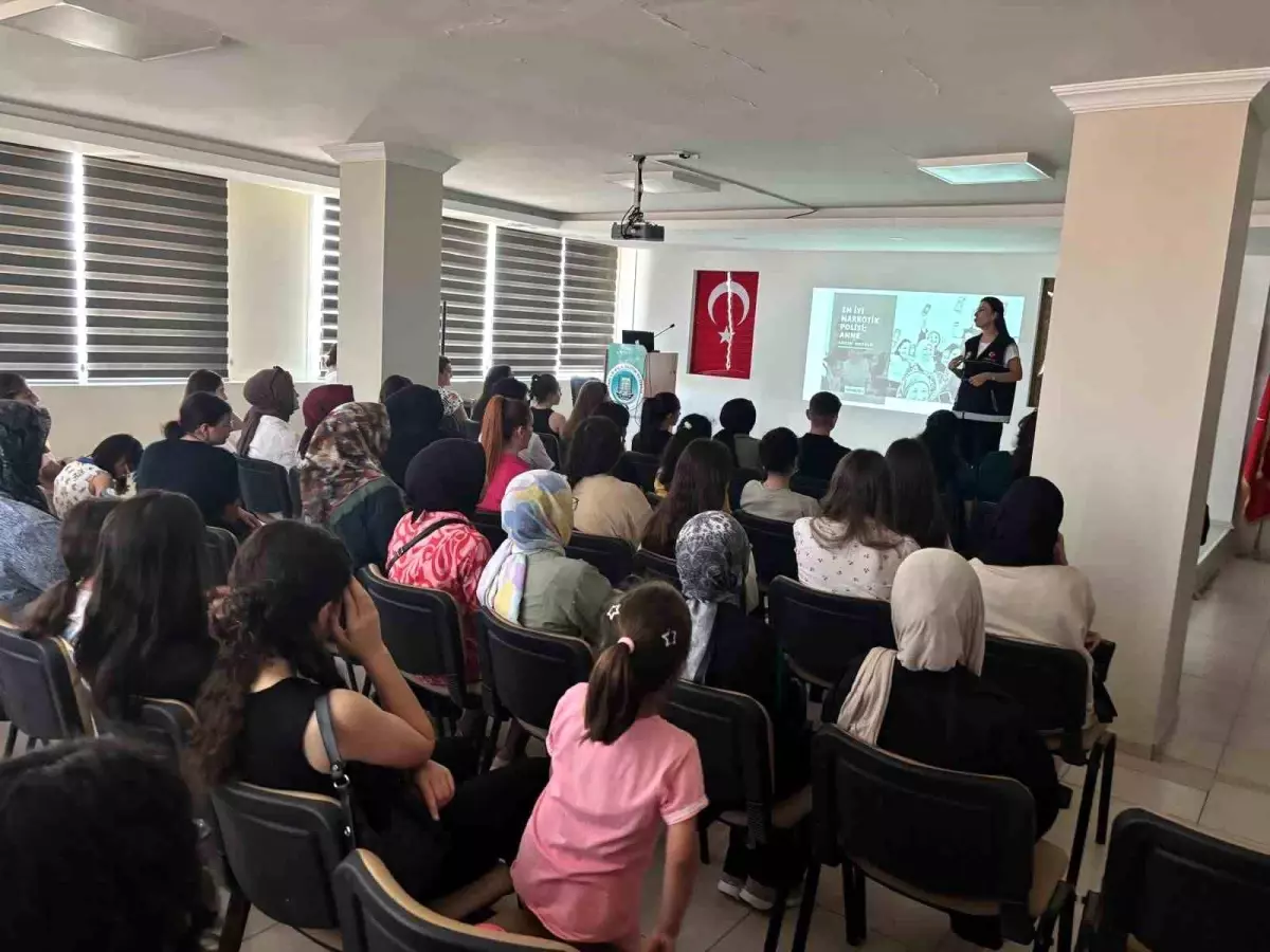 Adana\'da Uyuşturucu ile Mücadele Eğitimi