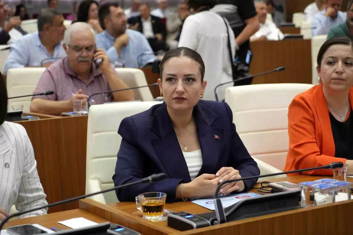 Antalya Büyükşehir Belediye Meclisi Olağanüstü Toplantı ile Yeni Başkan Vekilini Seçti