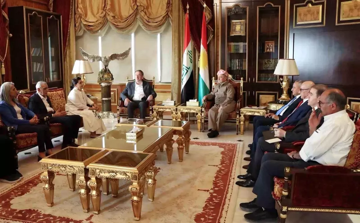 Barzani\'den Diyalog Vurgusu