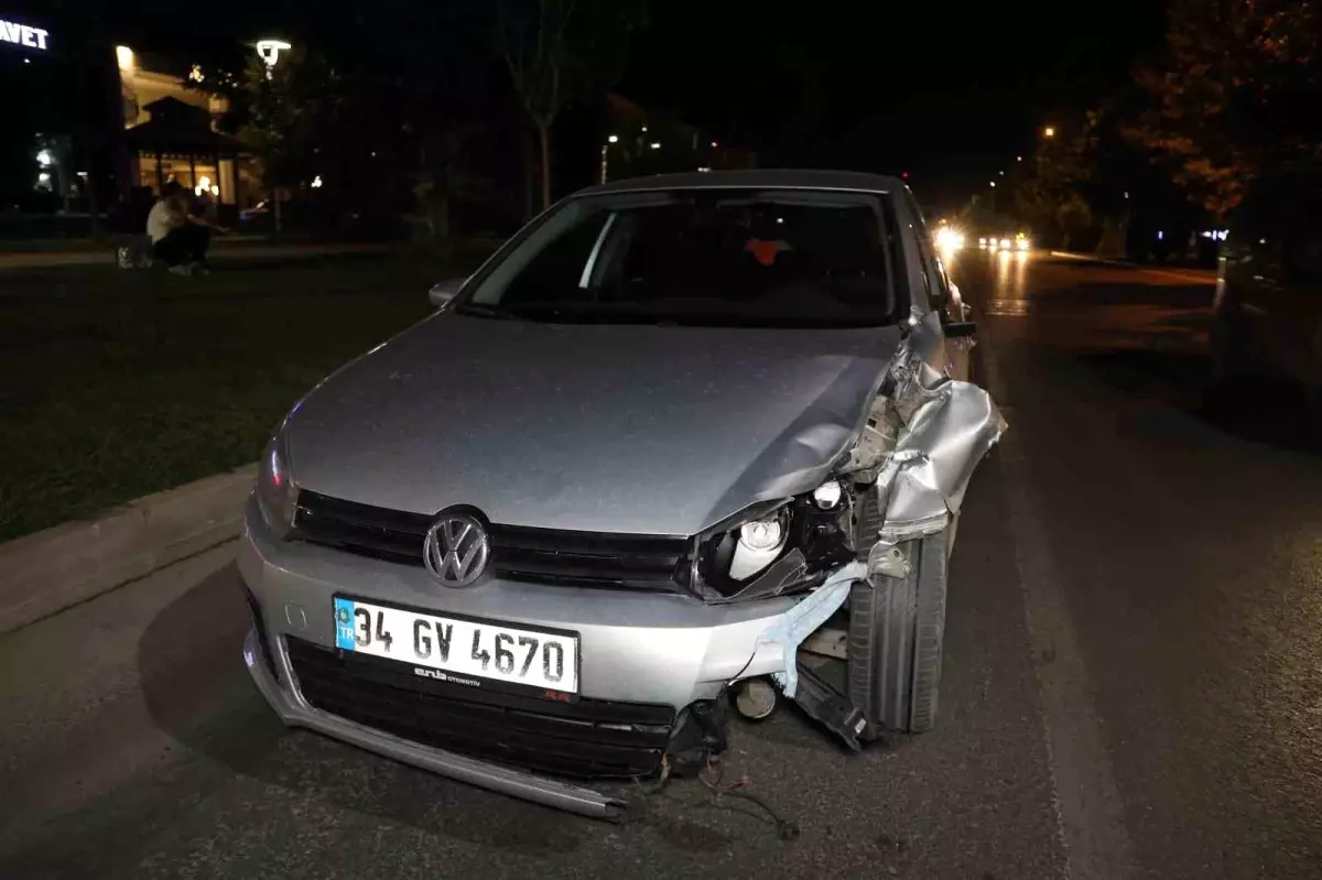 Elazığ\'da Genç Kız Otomobil Çarpmasıyla Hayatını Kaybetti