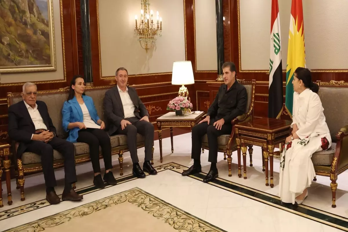 DEM Parti heyeti, IKBY Başkanı Neçirvan Barzani\'yi ziyaret etti