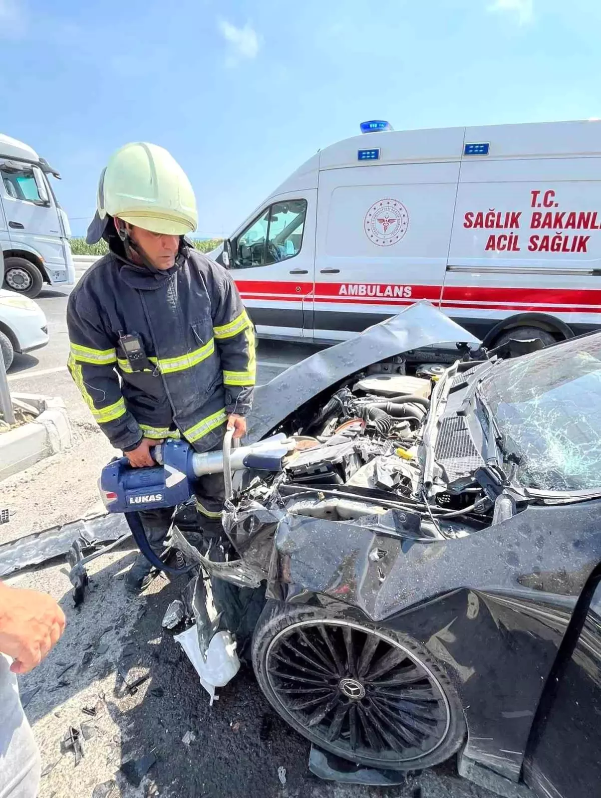 Hatay\'da Trafik Kazası: 3 Yaralı