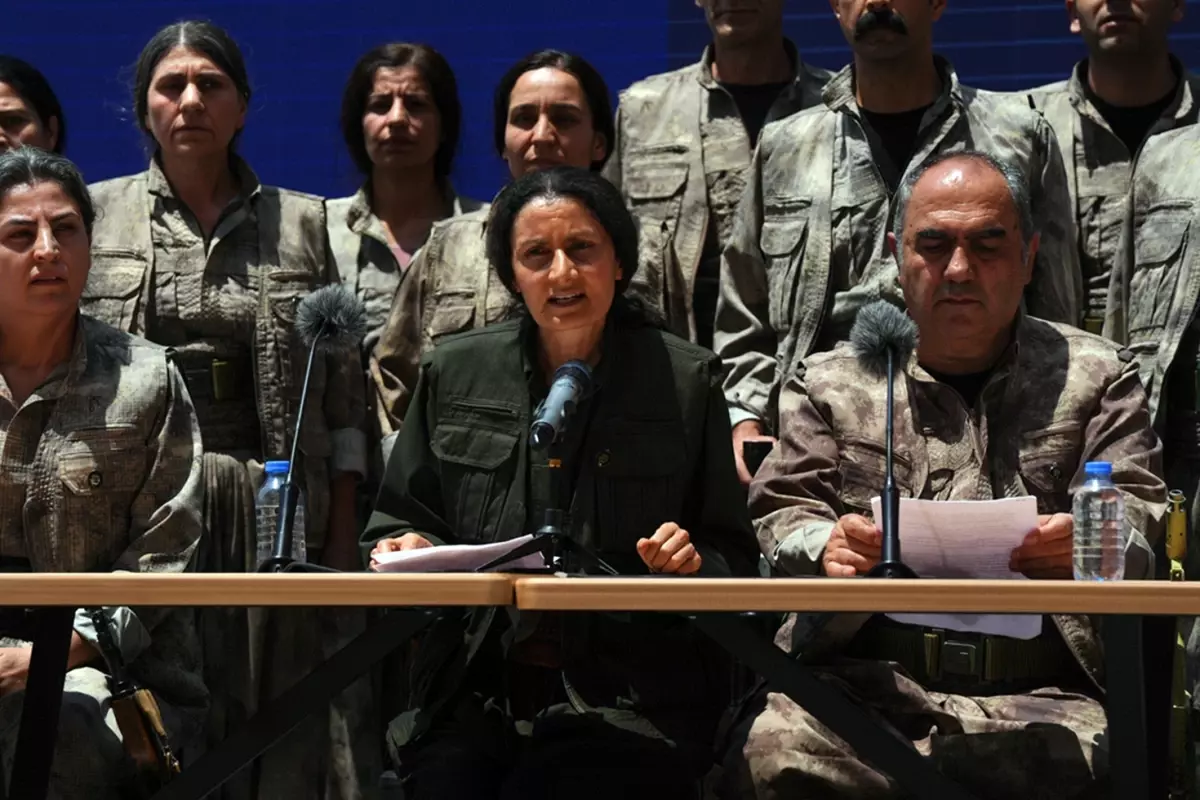 Yıllar önce de yeni dönemi o duyurmuş! Silahı ilk bırakan PKK\'lı Bese Hozat\'la ilgili çarpıcı detay