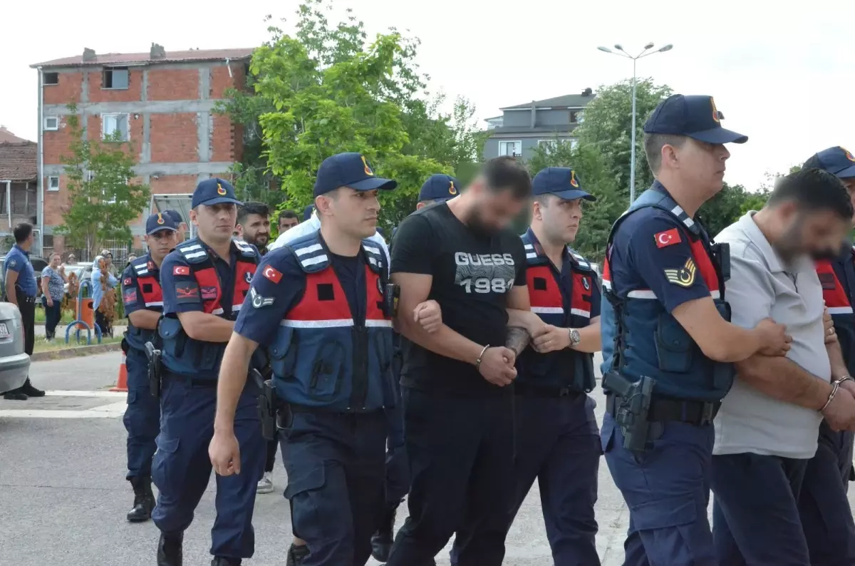 Hacizli Araç Dolandırıcılığı: 6 Şüpheli Tutuklandı