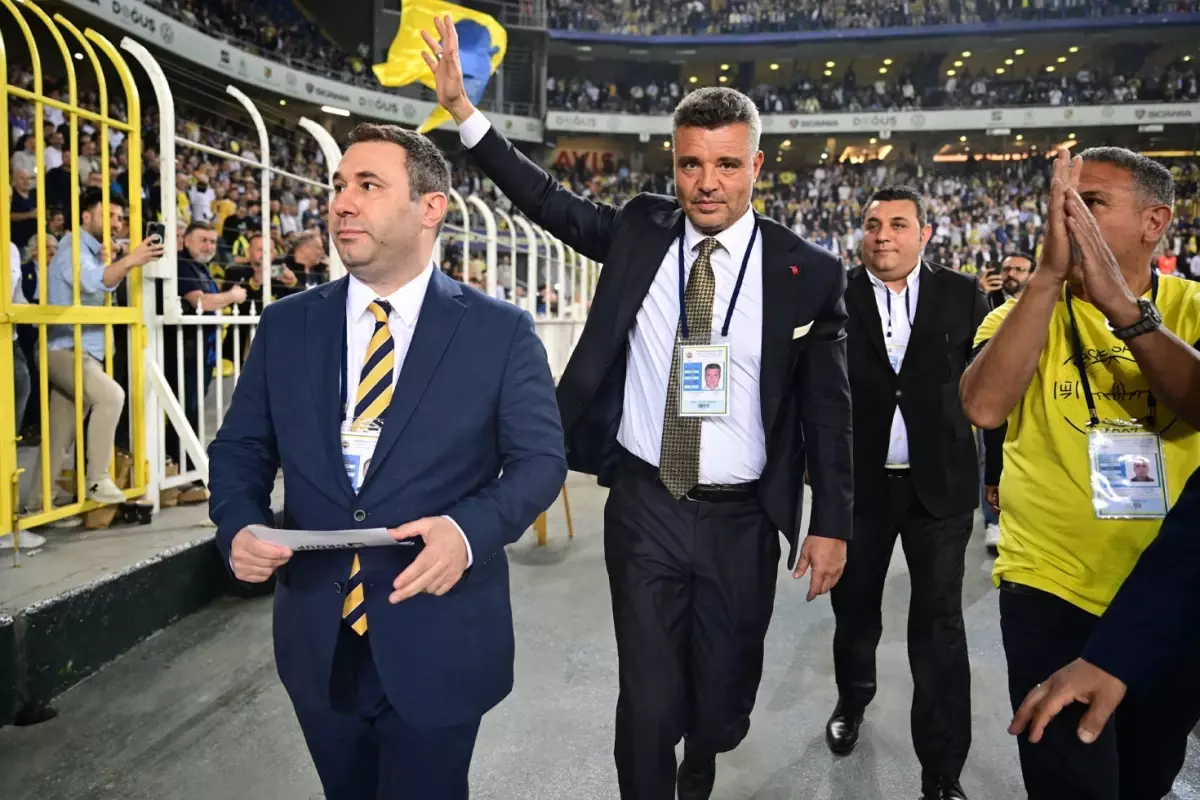 Fenerbahçe başkan adaylığını açıklayan Sadettin Saran\'dan yeni hamle