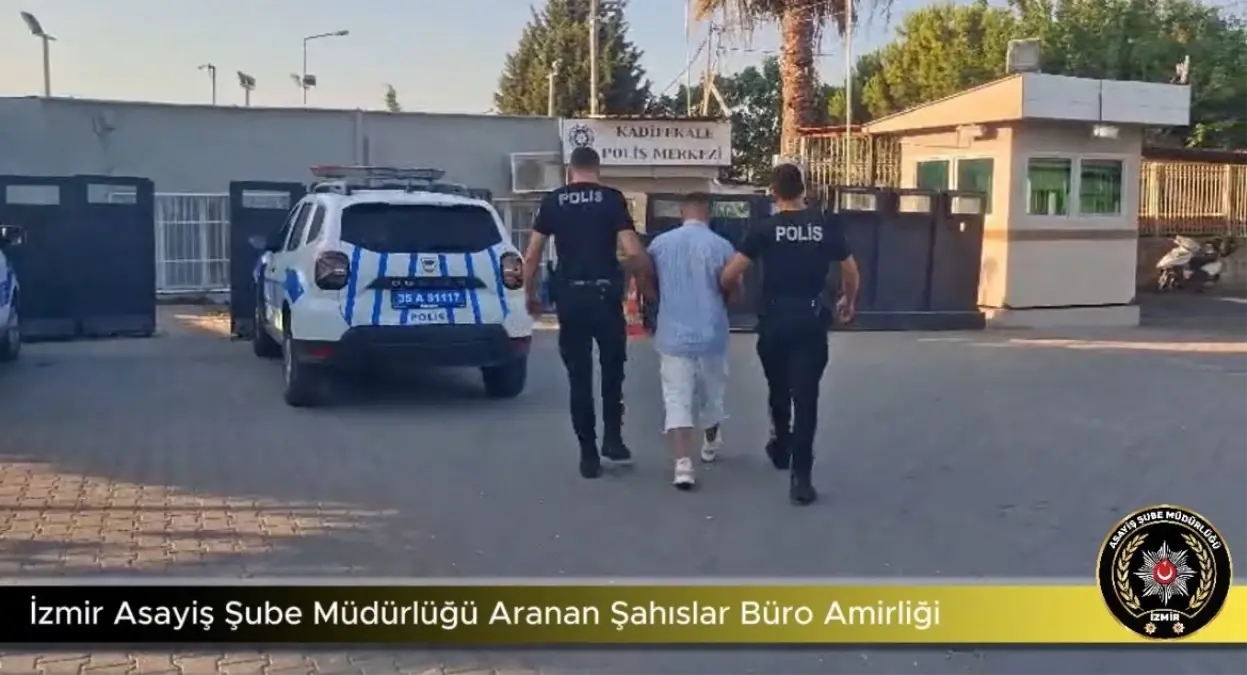 İzmir\'de 95 Adrese Operasyon: 133 Gözaltı