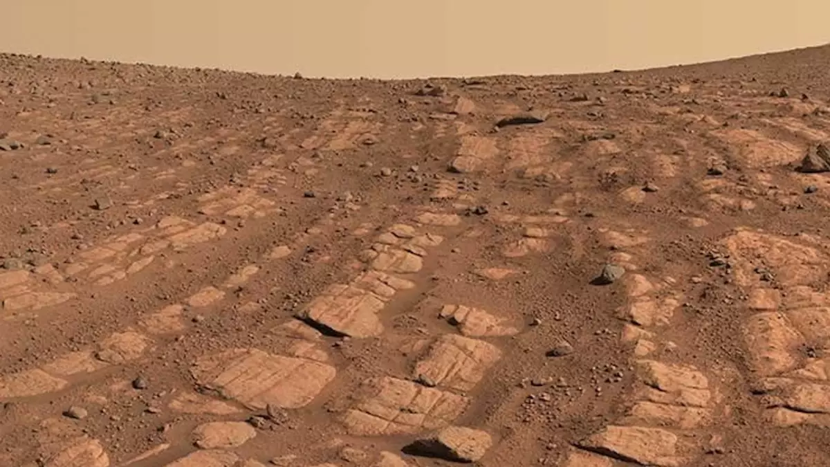 Mars\'ta Eski Nehir Yatakları Keşfi
