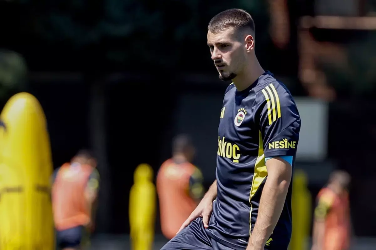 Takımdan ayrılmak istiyordu! Fenerbahçe\'den Ognjen Mimovic kararı