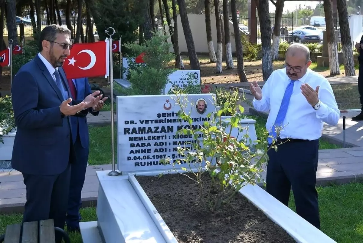 Vali Ustaoğlu\'ndan Şehit Ailesine Ziyaret