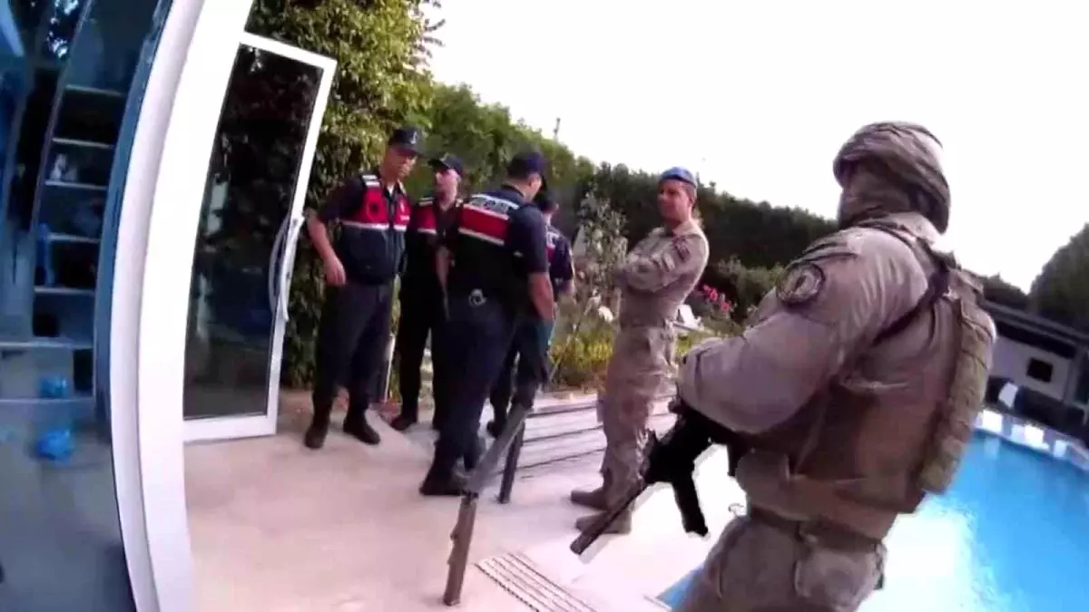 Sakarya\'da Büyük Dolandırıcılık Çetesi Çökertildi