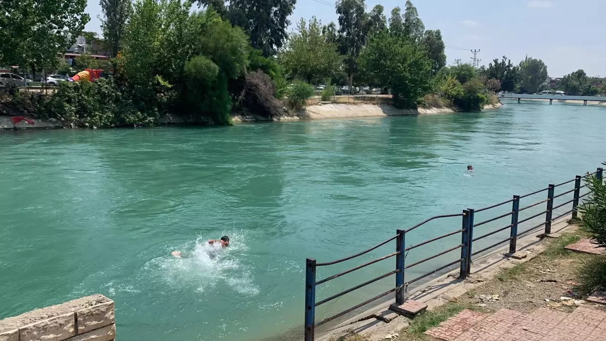 Adana\'da Sıcaklıkta Tehlikeli Eğlence