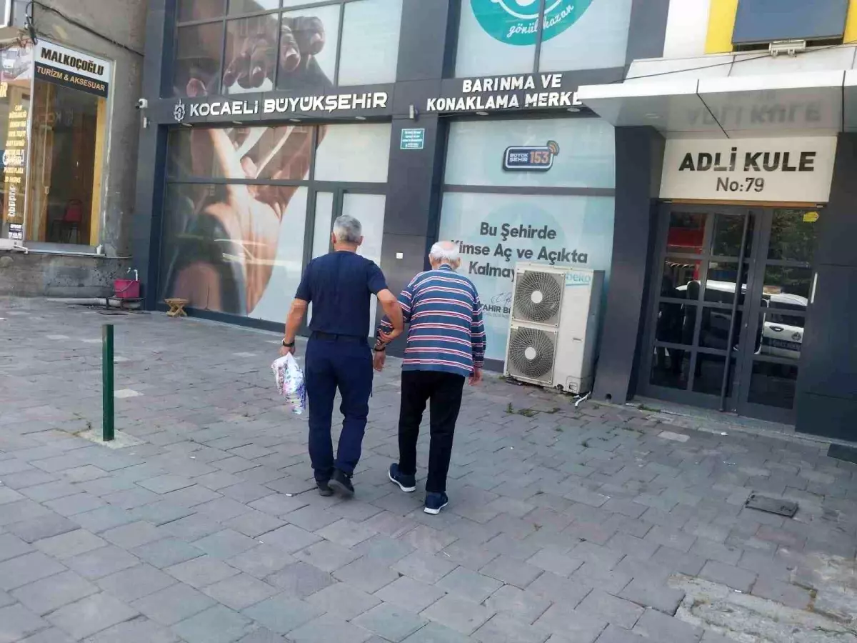 Kocaeli Zabıta Ekipleri, Yaşlı Vatandaşların İlaç Temininde Destek Oluyor