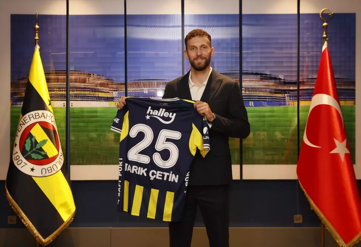 Tarık Çetin, Fenerbahçe\'ye imzayı attı