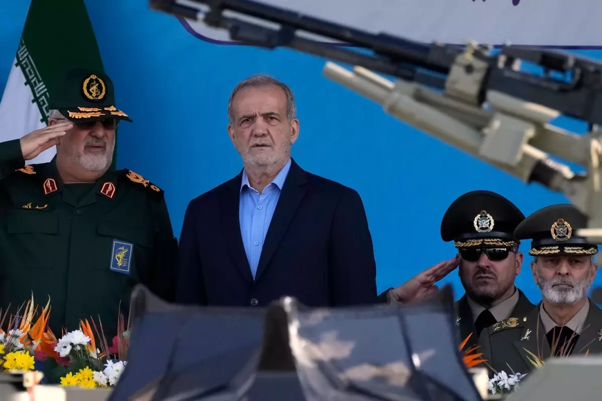  İran basını: Cumhurbaşkanı Pezeşkiyan İsrail saldırısında yaralandı