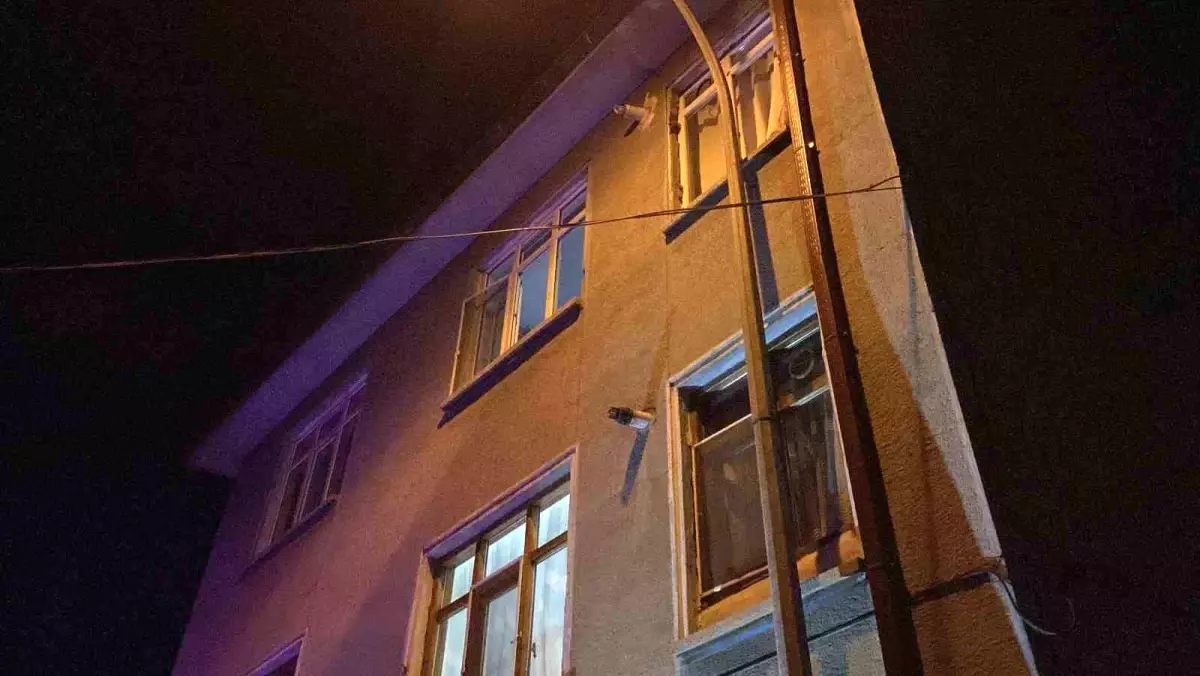 Konya\'da 8 Yaşındaki Kız Pencereden Düştü