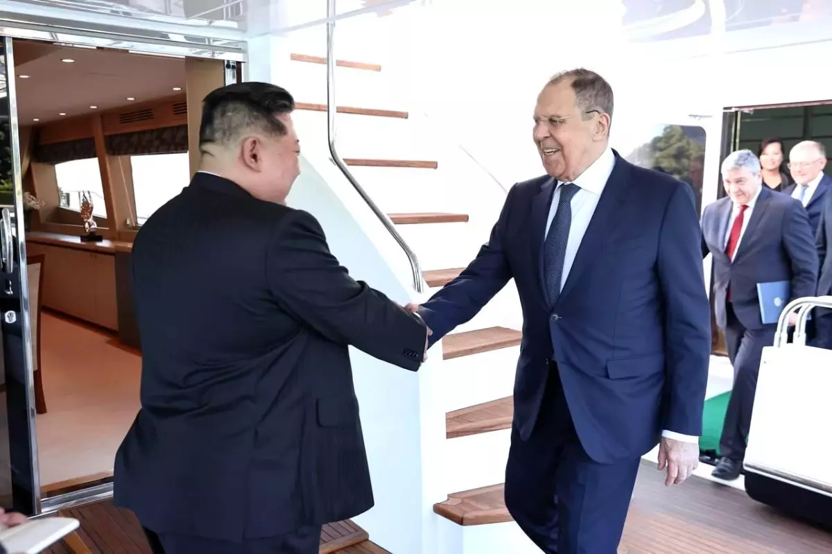 Lavrov ve Kim Jong-un Görüştü