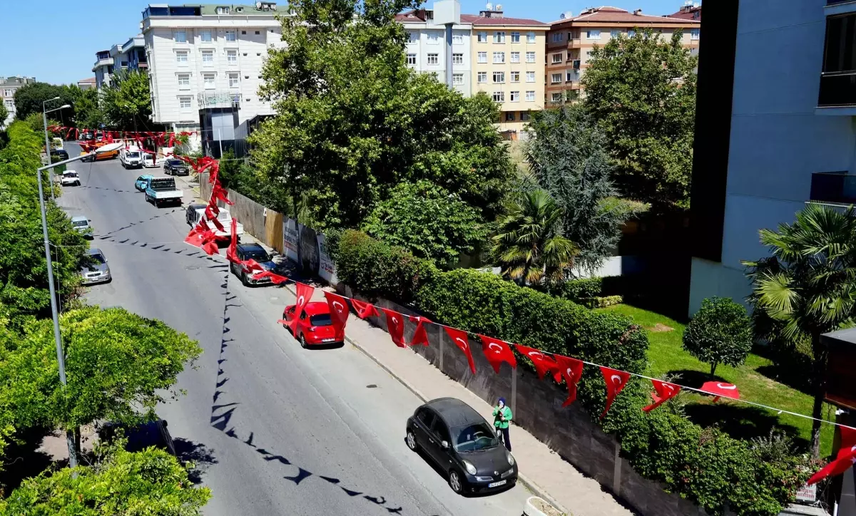 Bahçelievler Türk bayraklarıyla donatıldı