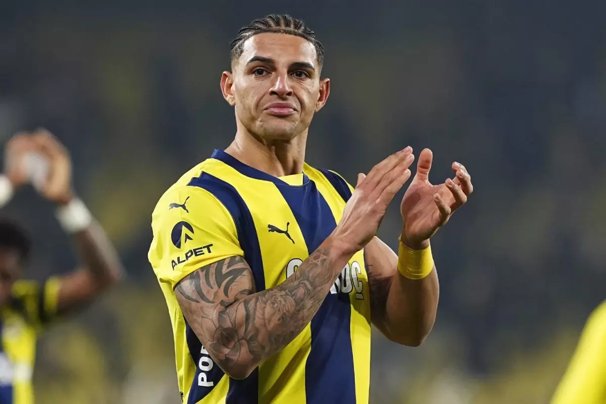Fenerbahçe\'de ayrılık kapıda! Diego Carlos\'un transfer olmak istediği takım ortaya çıktı
