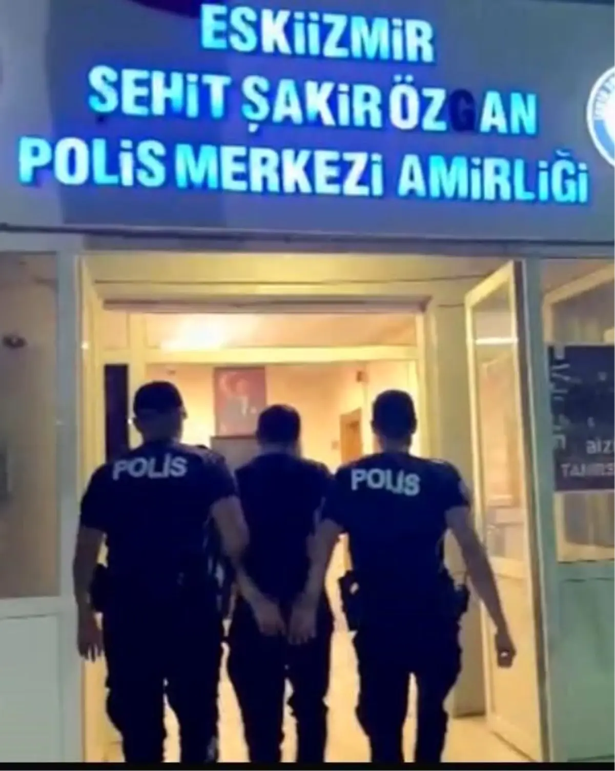İzmir\'de 11 Yıl Mahkumiyetle Aranan Şahıs Yakalandı
