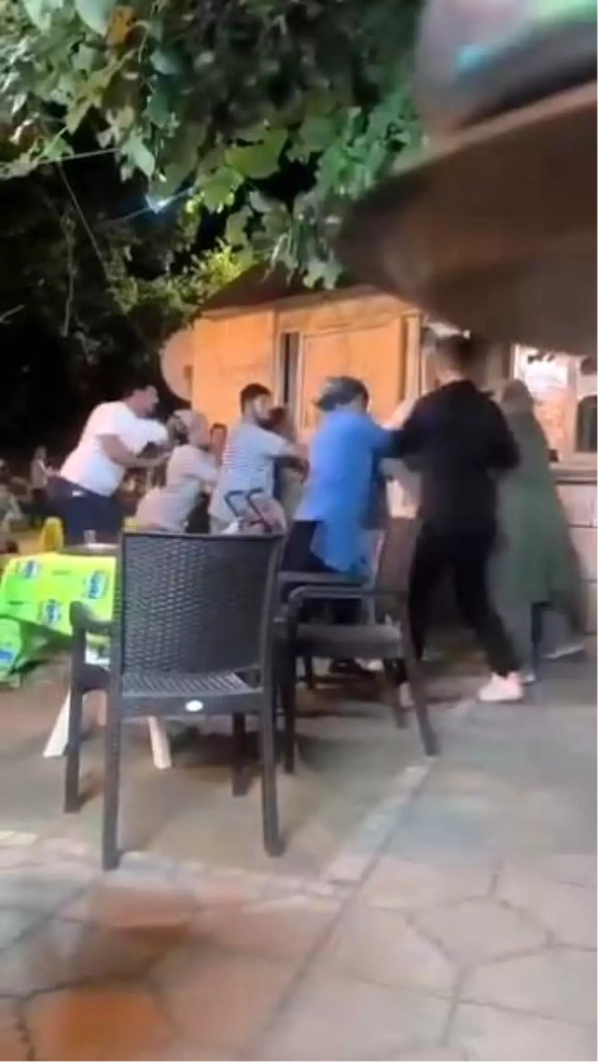 Gölcük\'te Kadınlar Arasında Kavga