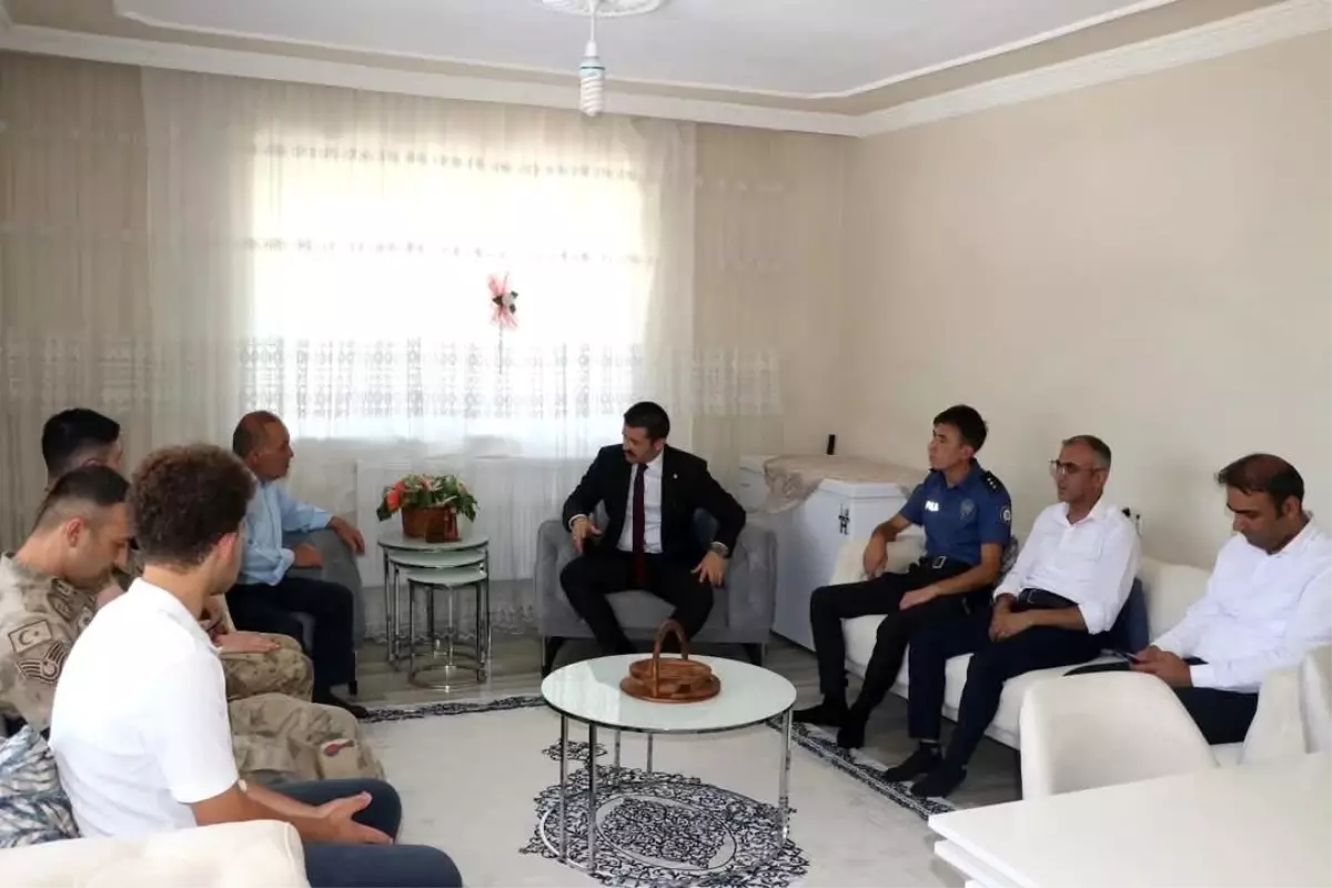 Tutak\'ta Şehit ailelerine anlamlı ziyaret