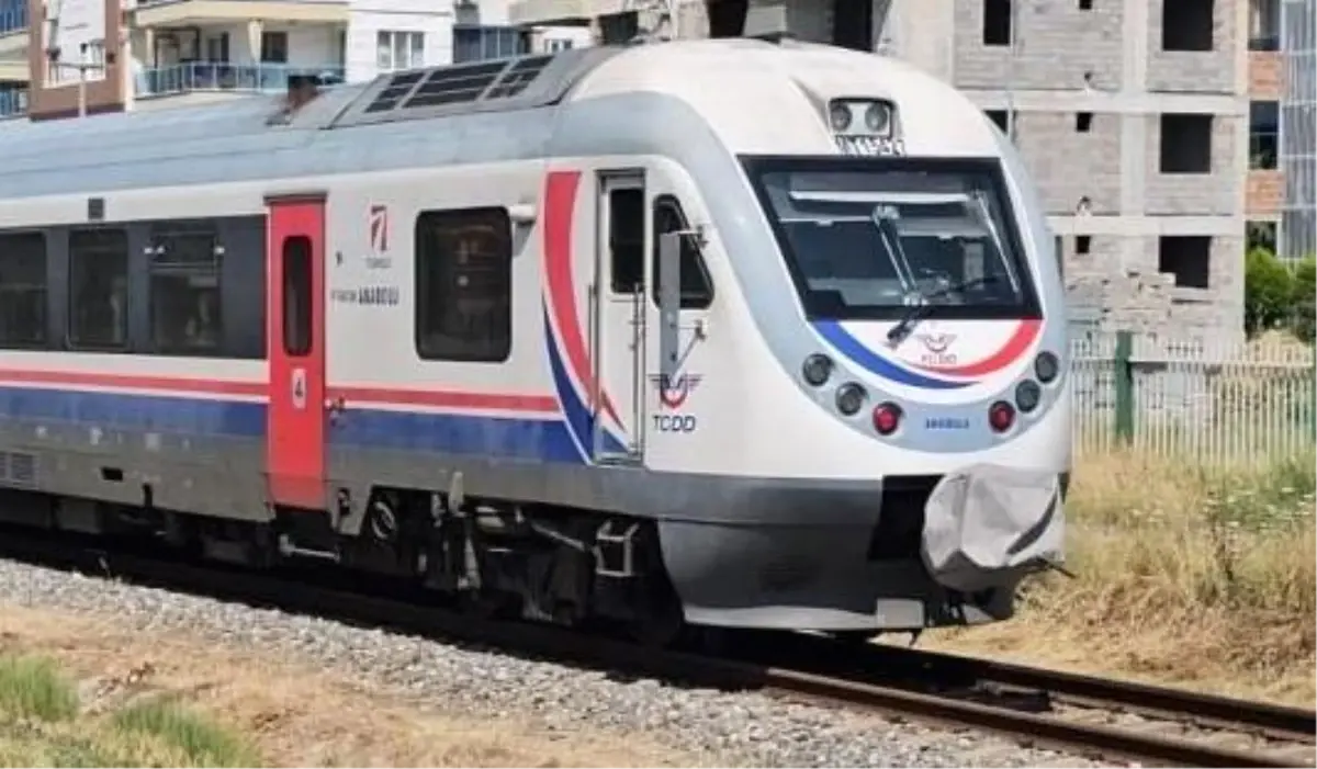 Nazilli\'de Tren Çarpması: 1 Ölü