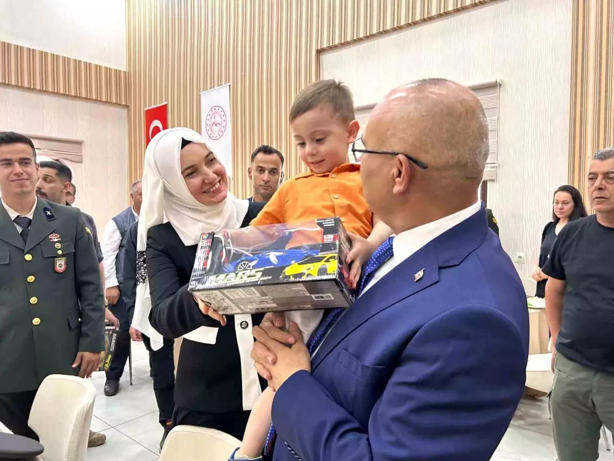 Ağrı\'da 15 Temmuz şehitleri anısına yemek programı düzenlendi