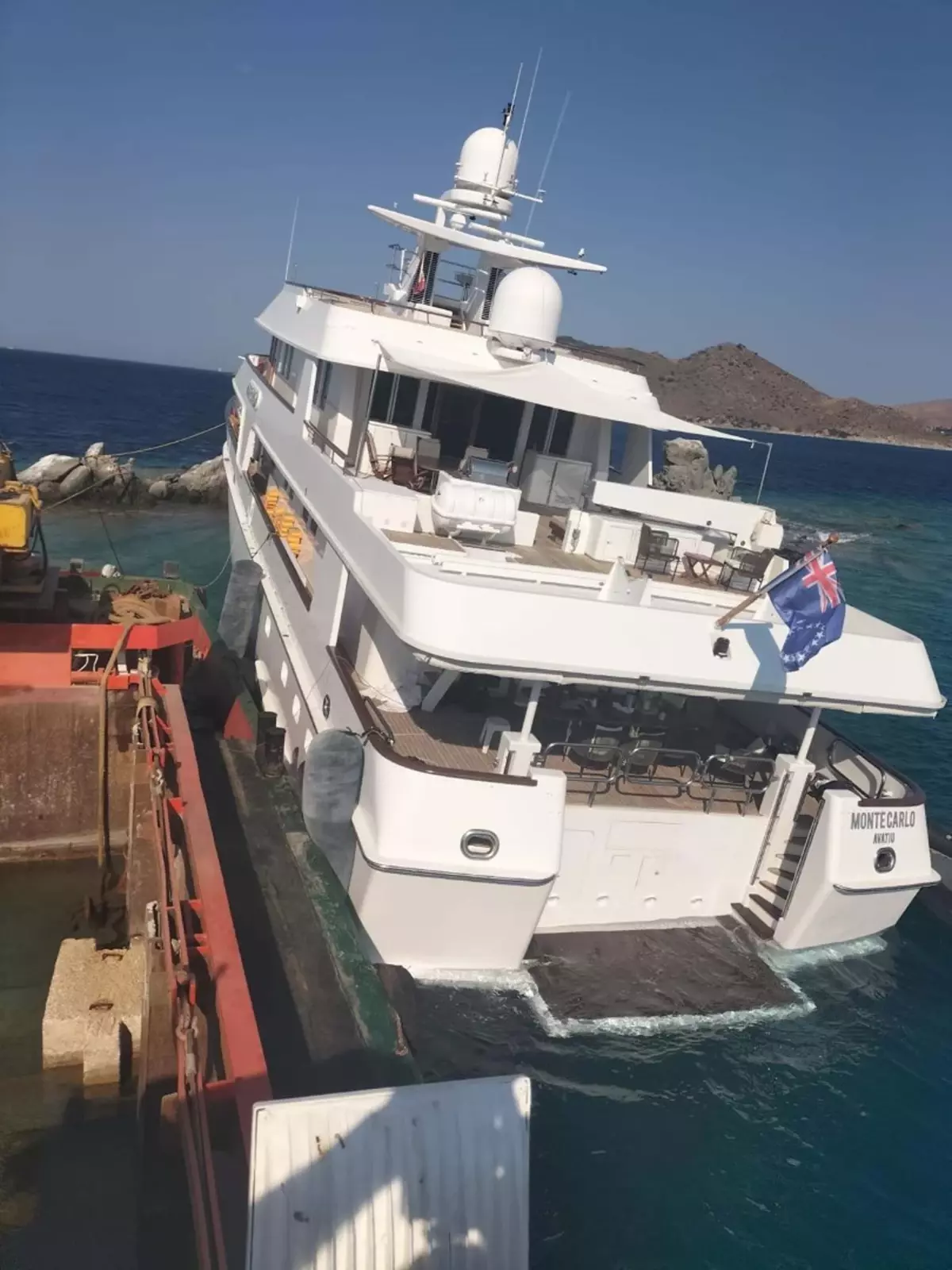 Bodrum\'da Motoryat Kurtarma Çalışmaları Sürüyor