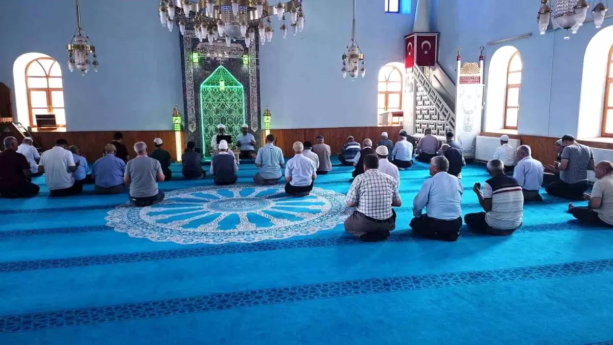 Hisarcık\'ta 15 Temmuz Şehitleri için mevlit okutuldu