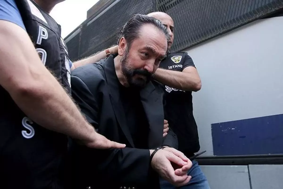 Adnan Oktar\'ın son halini avukatı paylaştı: Cezaevinde adeta gençleşti