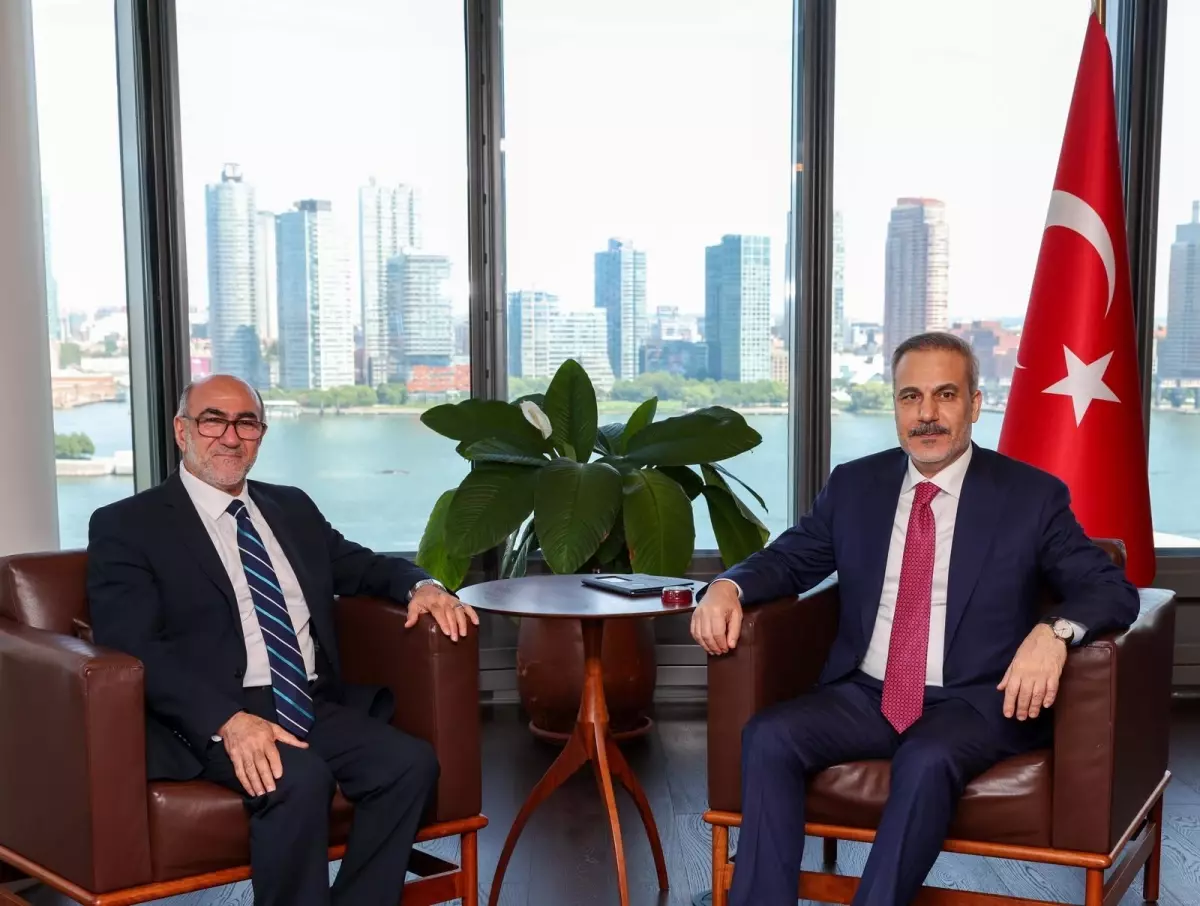 Fidan, ABD Müslüman Kuruluşlar Başkanı ile Görüştü