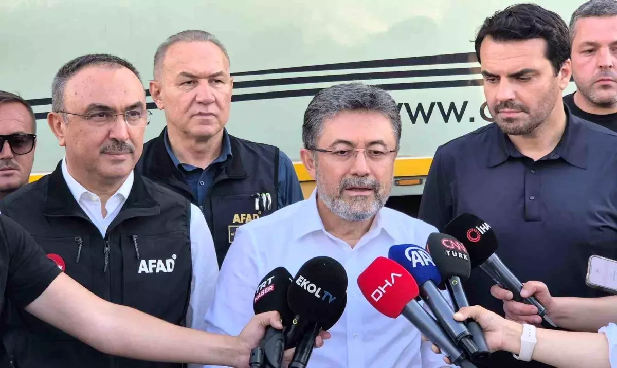 Şarköy\'de Orman Yangını: 1320 Kişi Tahliye Edildi