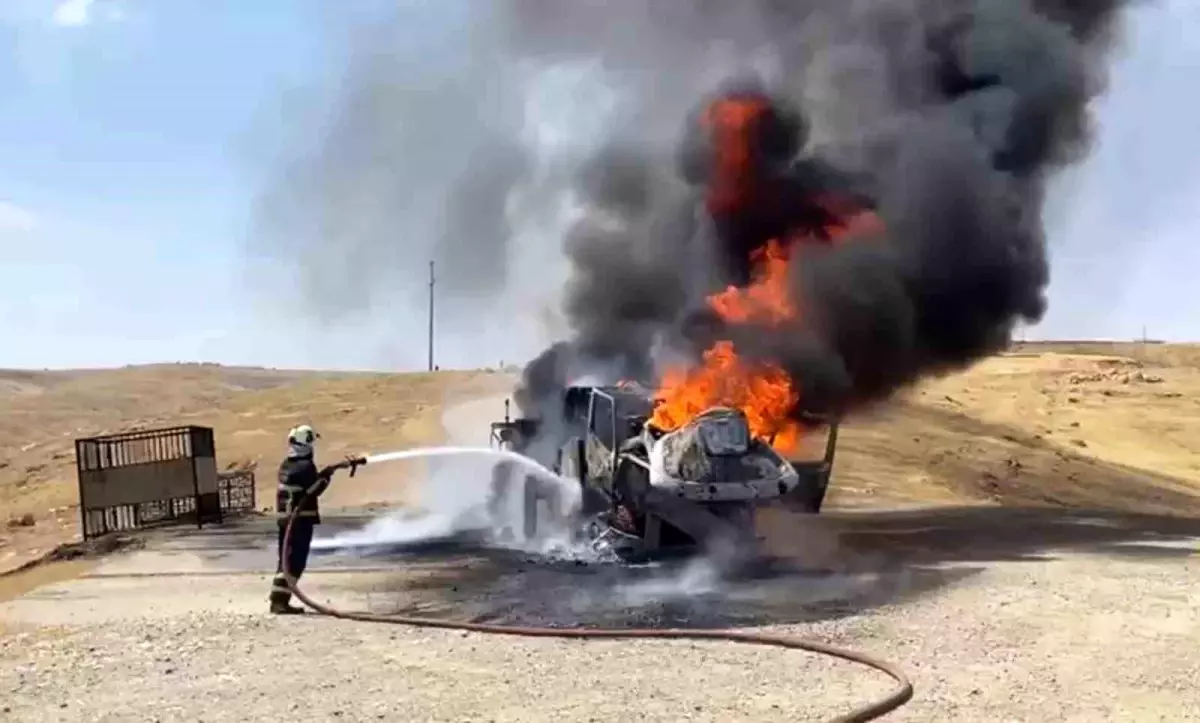 Batman\'da Vinç Yangını: Yangın Kontrol Altına Alındı