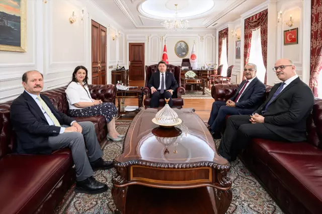 DEM Parti heyetiyle görüşen Adalet Bakanı Tunç'tan açıklama