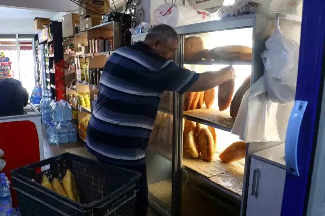 Dilencinin bütünlemek istediği parayı gören esnaf küçük dilini yuttu
