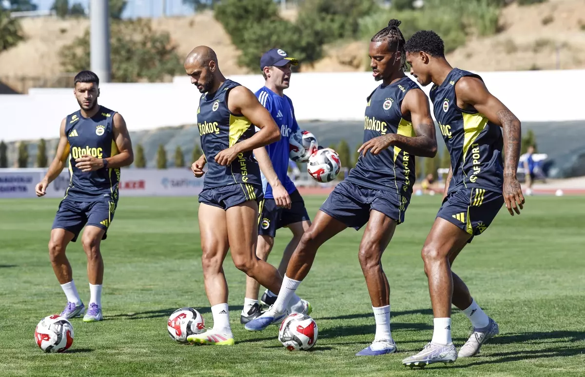 Fenerbahçe Portekiz Kampında Çalışmalarına Devam Ediyor