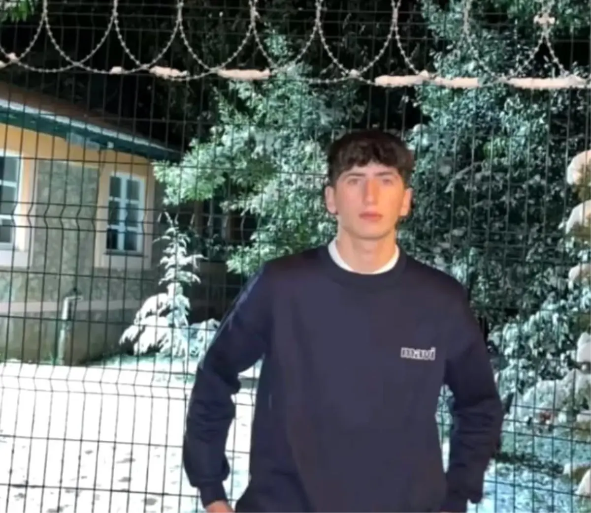 Kefken\'de Boğulma: 17 Yaşındaki Genç Hayatını Kaybetti