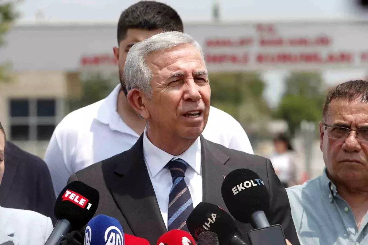 Yavaş\'tan Böcek\'e Destek Ziyareti