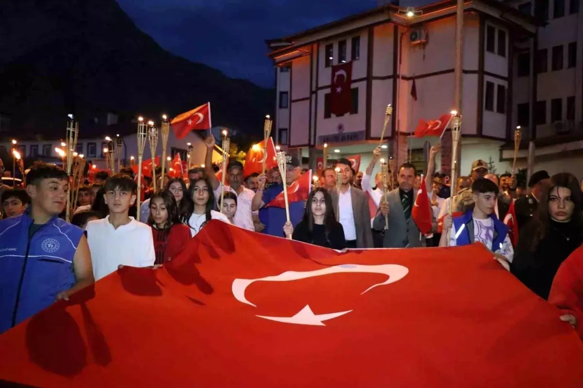 Oltu\'da 15 Temmuz Coşkuyla Anıldı
