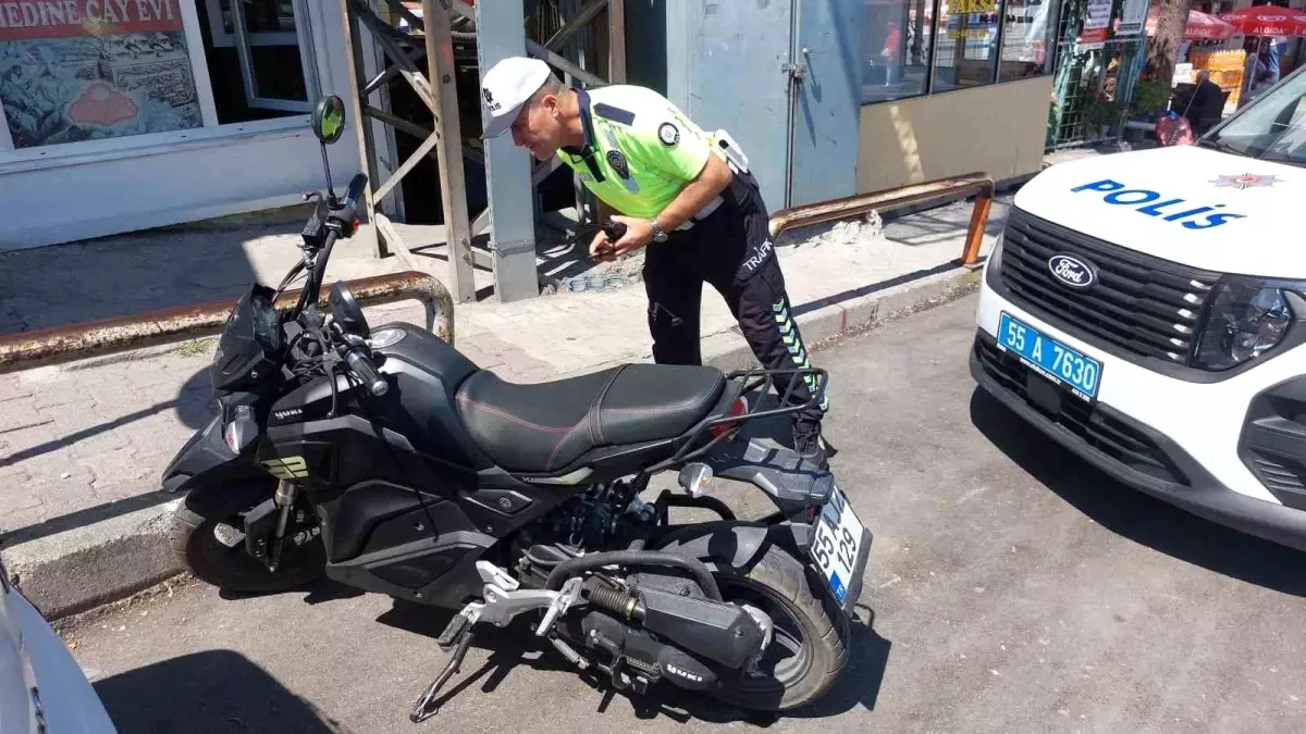 Samsun\'da Trafik Kazası: 2 Yaralı