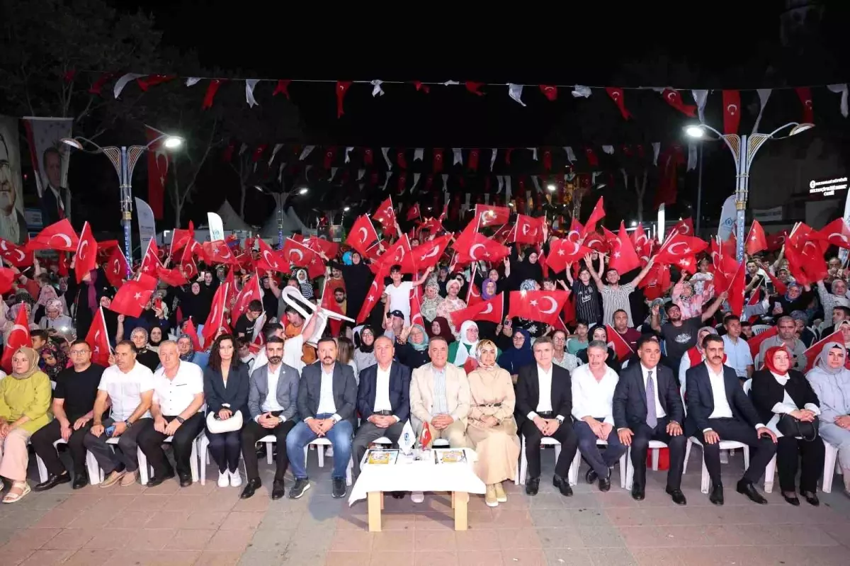 Sultangazi 15 Temmuz\'da yine tek yürek oldu
