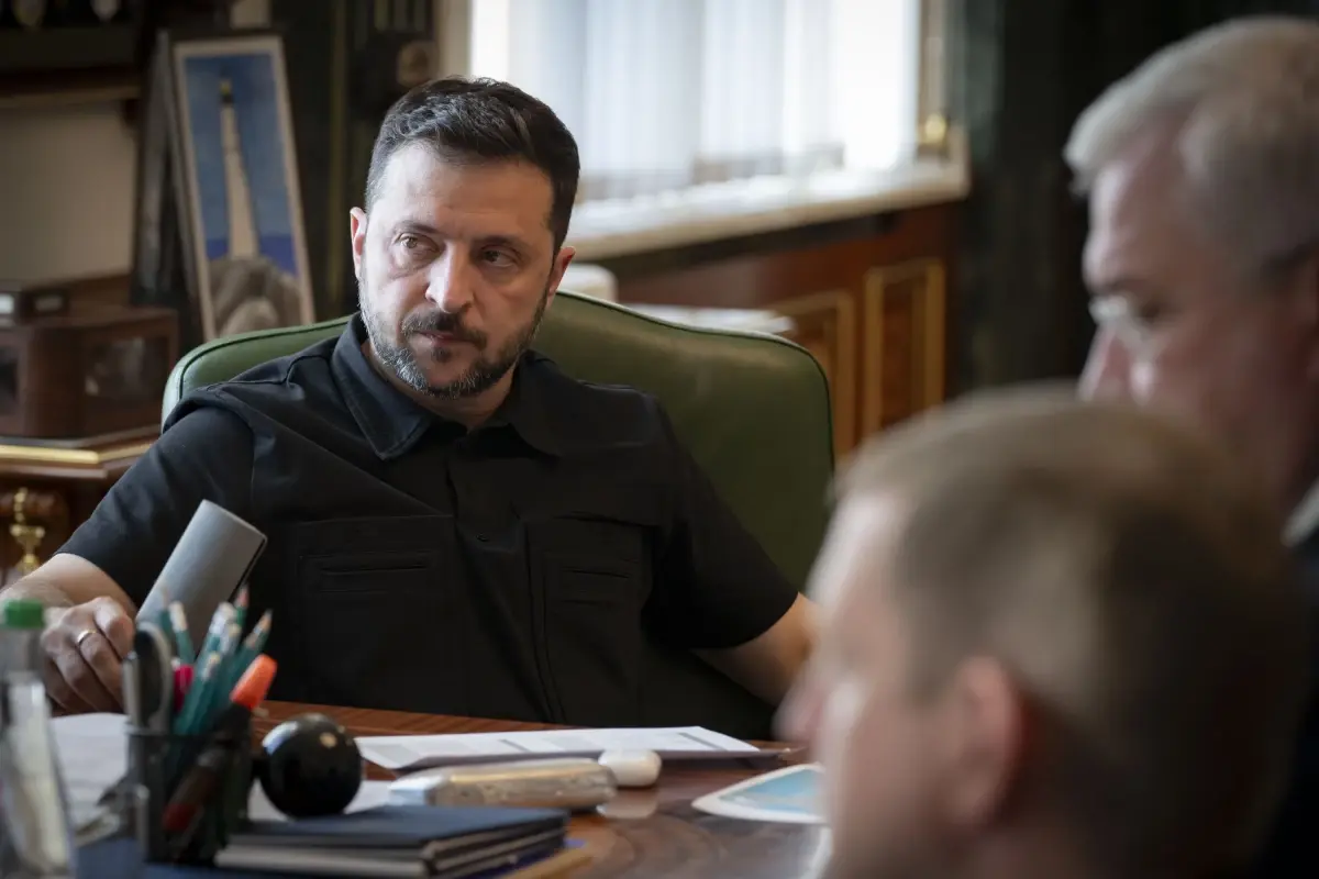 Zelenskiy, Çoklu Vatandaşlık Yasasını İmzaladı