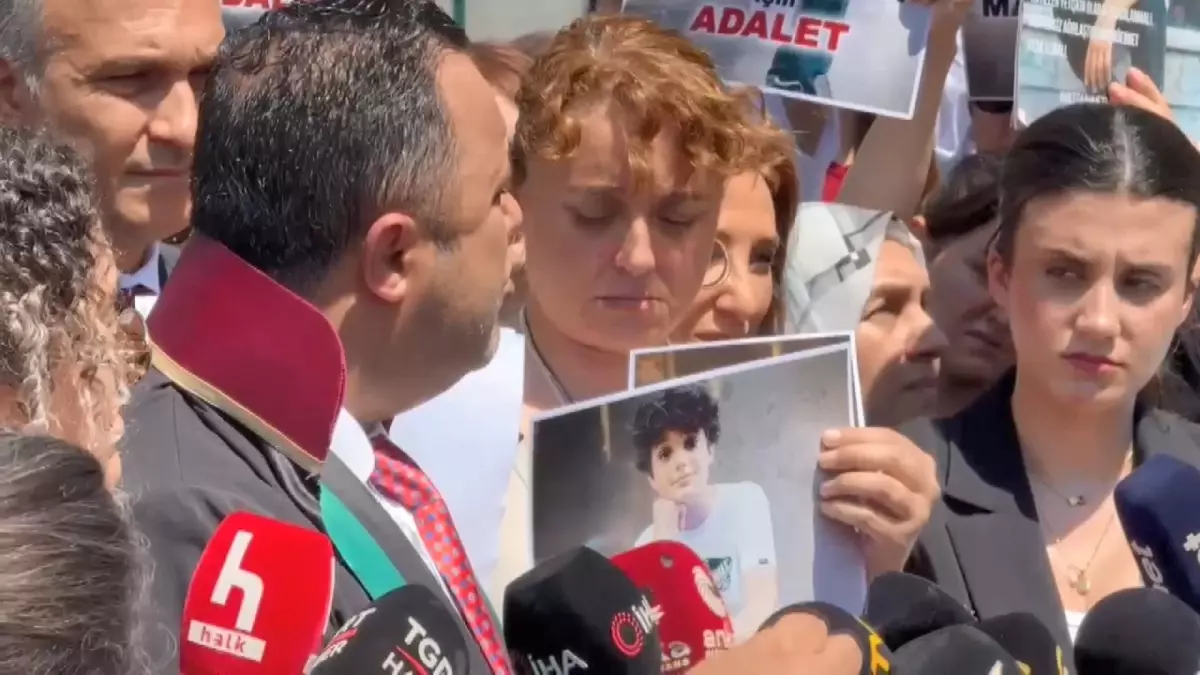 Kadıköy\'de Cinayet Davası Ertelendi