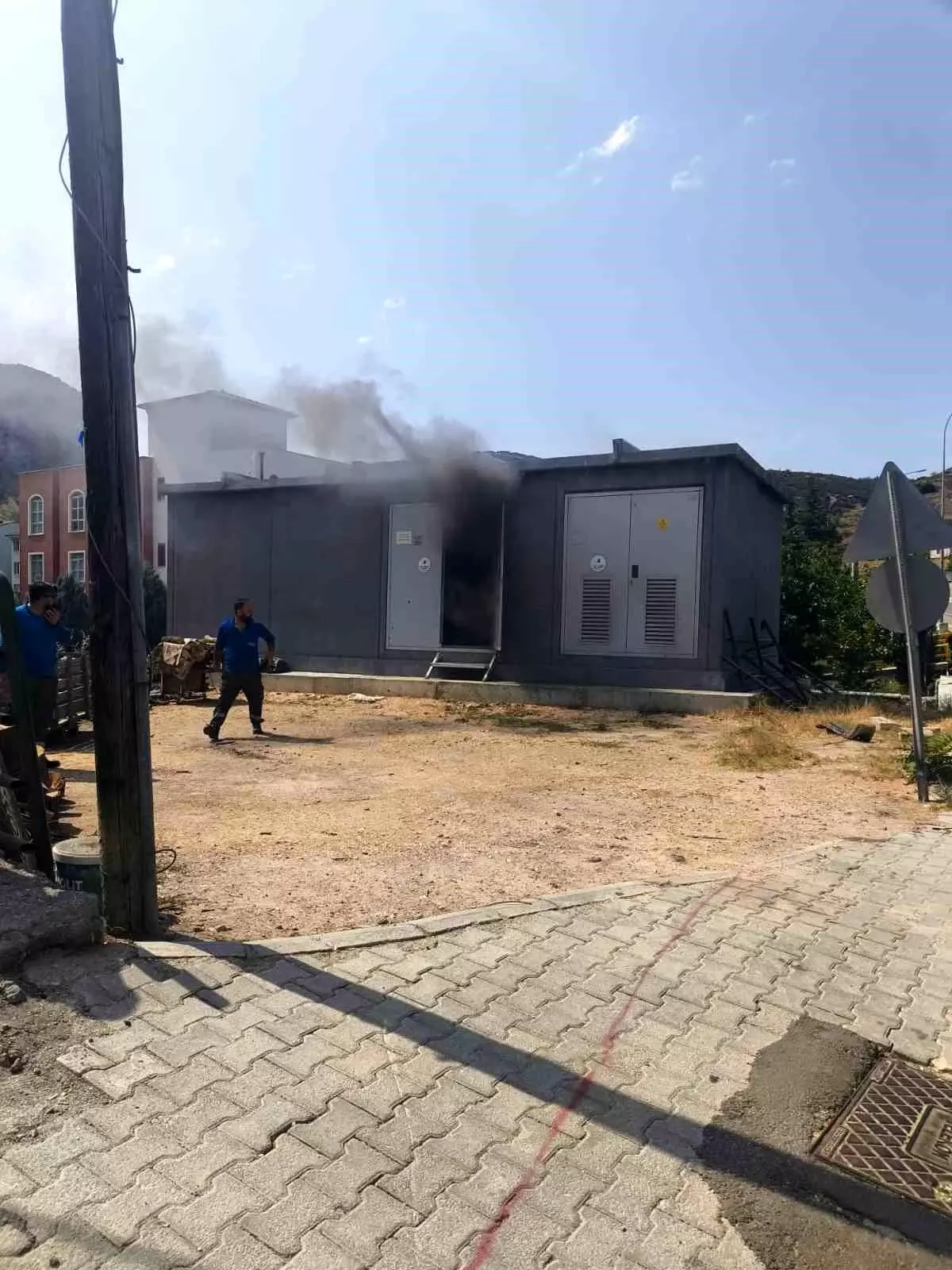 Bilecik\'te Trafo Patlaması ve Yangın Korku Dolu Anlar Yaşattı