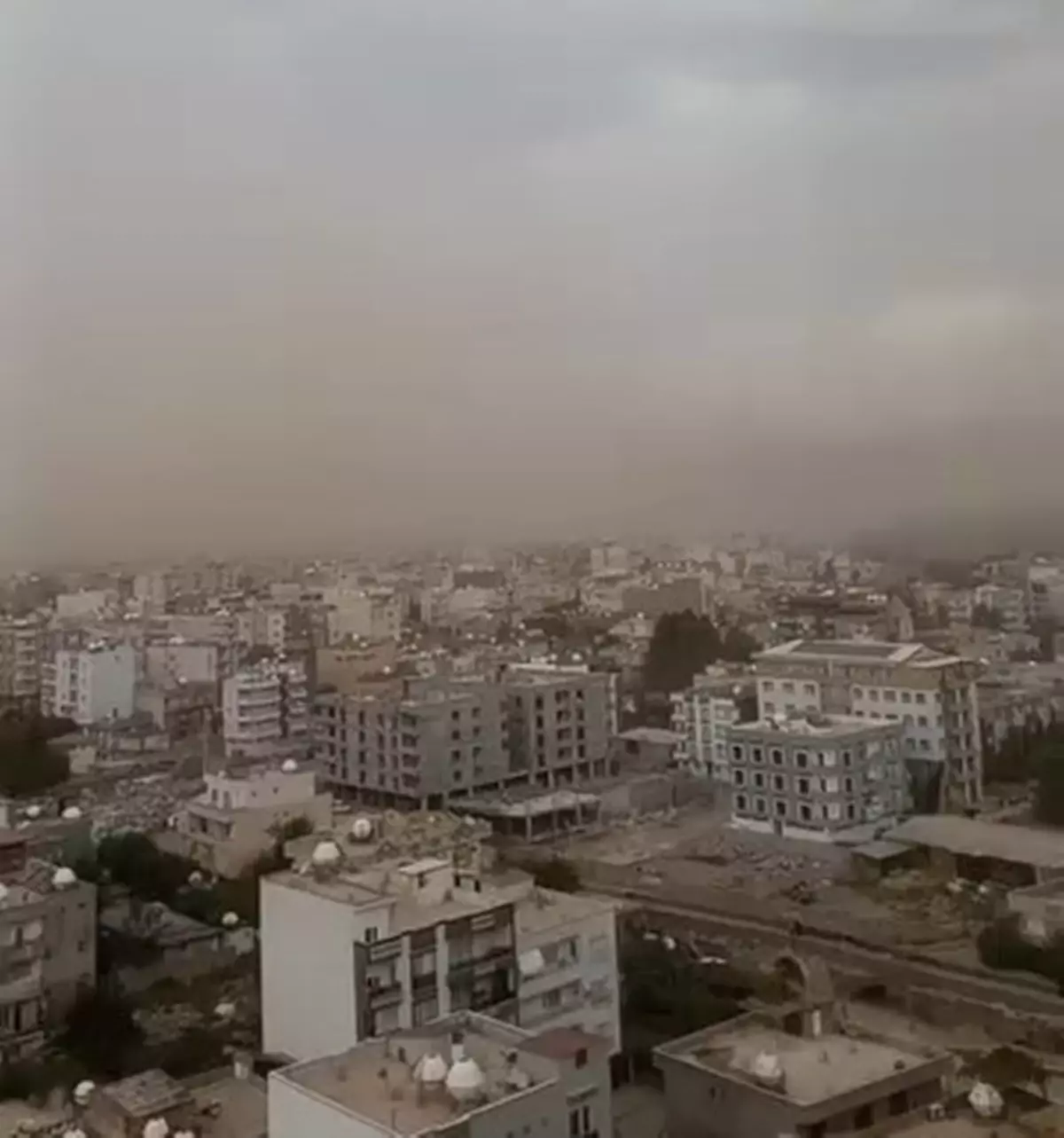 Cizre\'de Toz Taşınımı Etkili Oldu