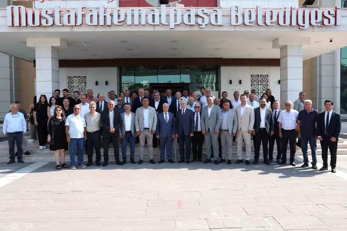 \'Başkan Bozbey Burada\' Projesiyle Çiftçilere Mazot Desteği