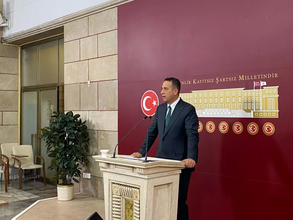 CHP\'li Başarır\'dan Hukuk Eleştirisi