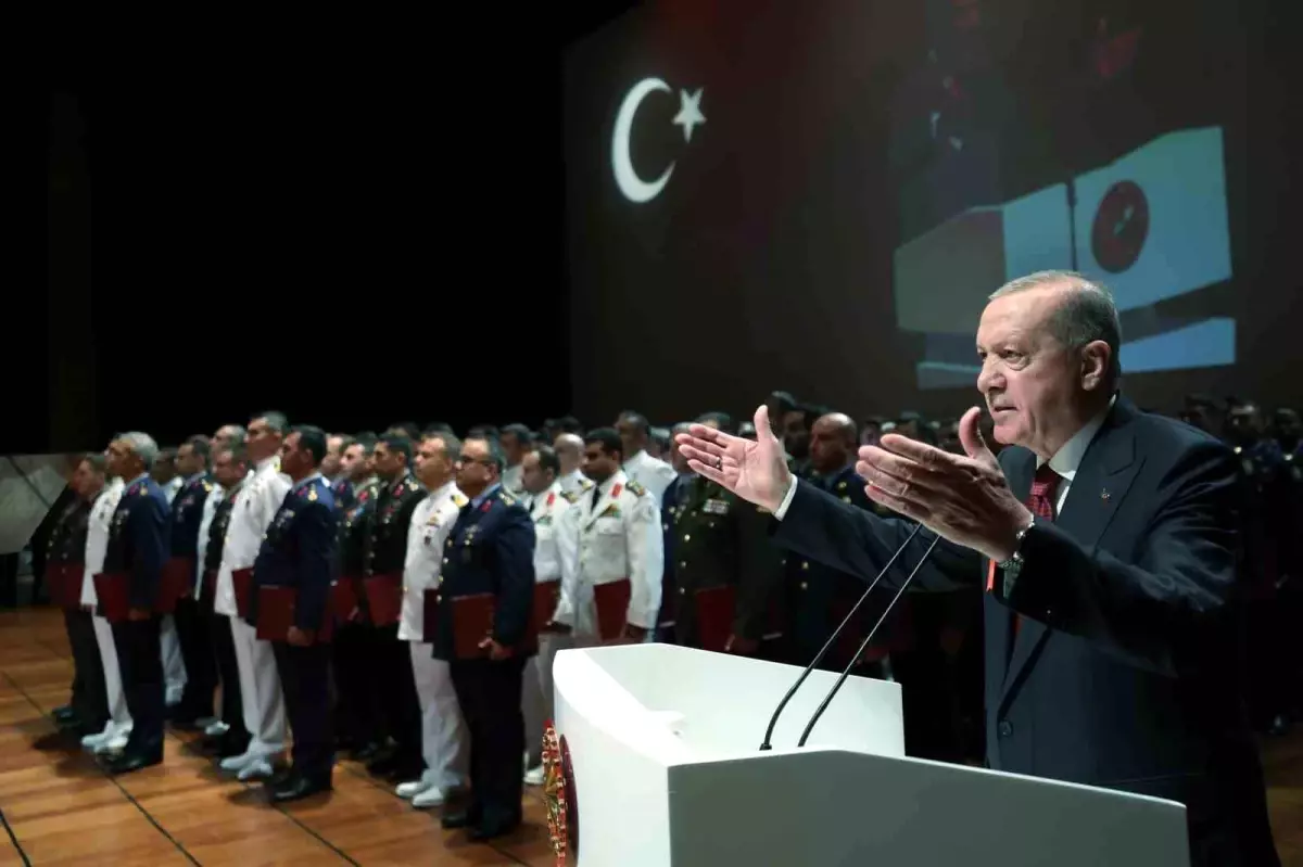 Cumhurbaşkanı Erdoğan: "Terörsüz Türkiye\' ve \'terörsüz bölge\' hedeflerimize doğru kararlı, ümitli ve dikkatli bir şekilde ilerliyoruz"